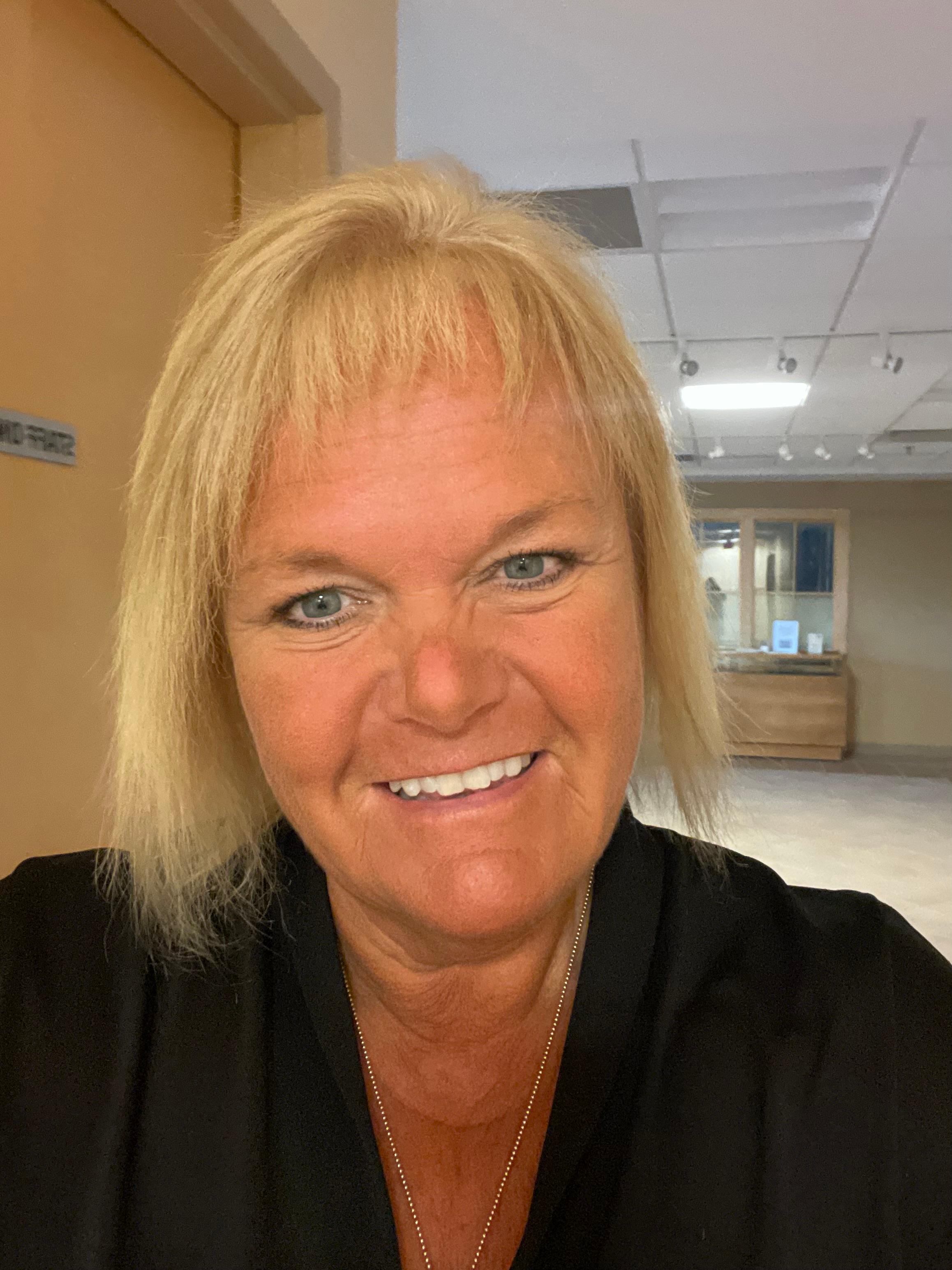 agent-Tracey Casford Laybolt