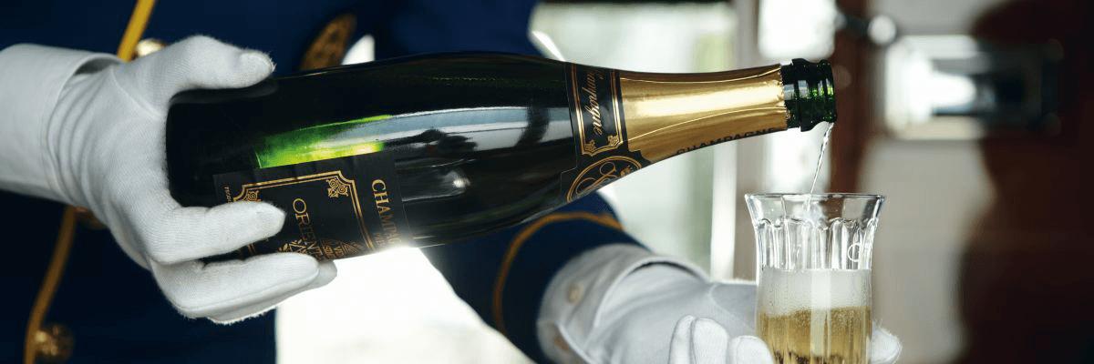 Découvrez le monde entier à bord d'un train de luxe avec Railbookers